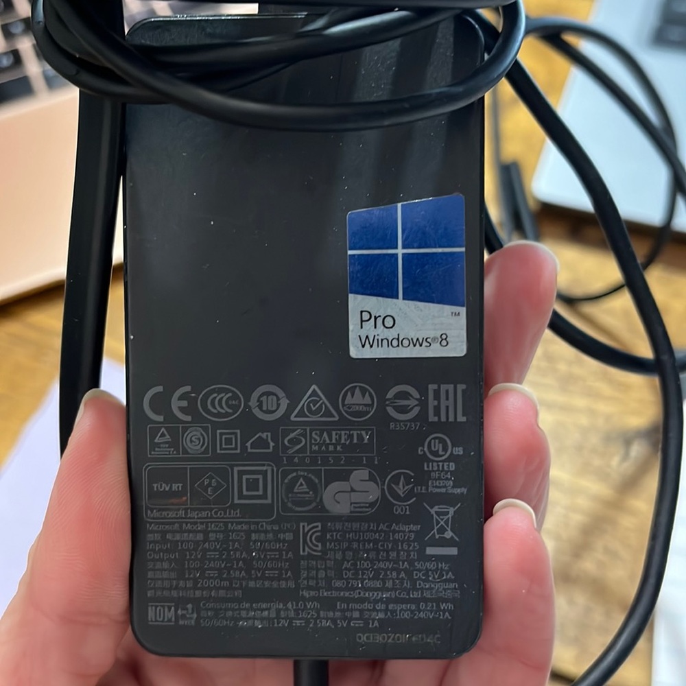 Microsoft Surface Pro 8 Charger